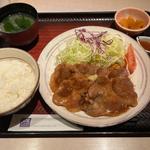 豚肩ロースの生姜焼き定食
