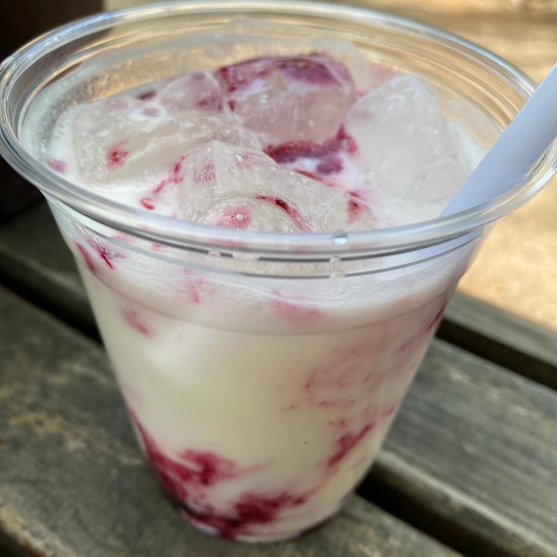 ブルーベリーラッシー(ザトラインドネパールレストラン)