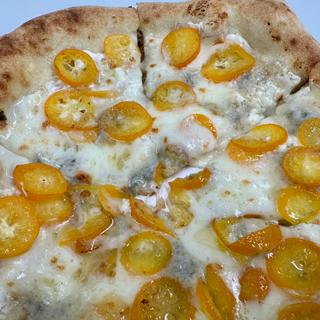 宮崎県産タマタマ金柑とチーズ(Pizzeria Trattoria da Okapito【ピッツェリア トラットリア ダ オカピート】)