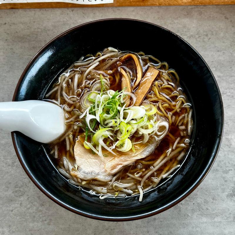 しょうゆラーメン(松龍)