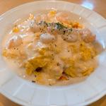 エビクリームオムライス(きっちん 愚留米 （グルメ）)