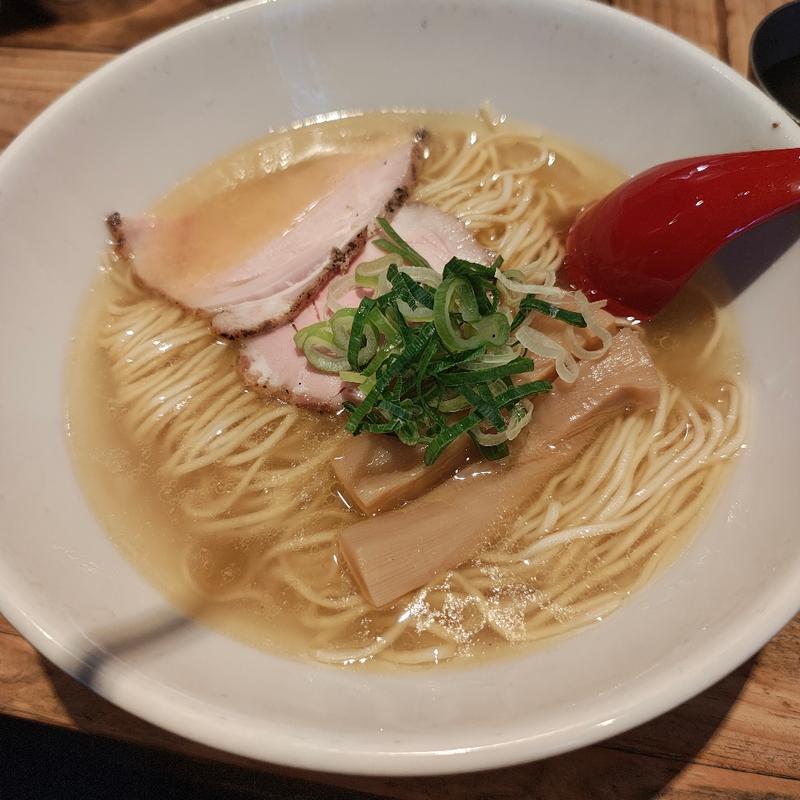 香彩鶏だし塩らーめん(麺屋 翔 本店)