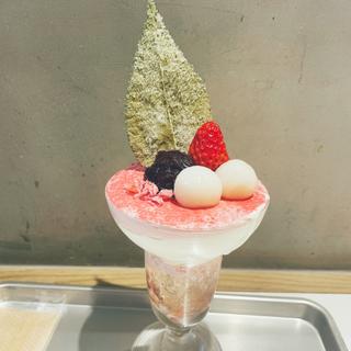 クランベリーと桜のパルフェ(シルクレーム阪急三番街)