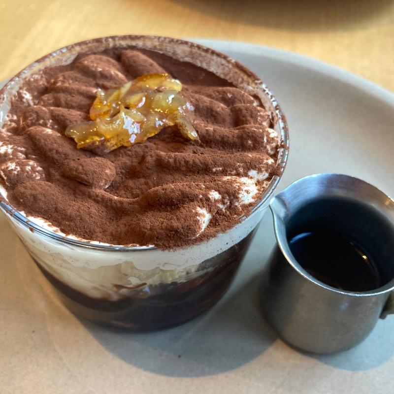 メルトクリームティラミスアフォガード(ダブルフォーアパートメント　薬師池店　44apartment)