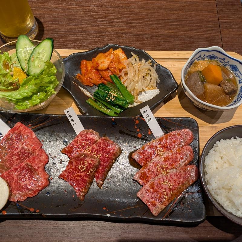 赤身三種L定食(赤身焼肉あかつき 高円寺店)