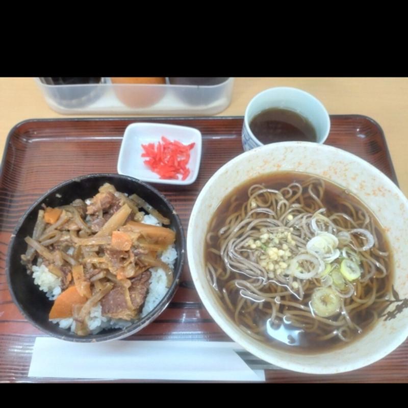 そばセットミニ牛すじ丼(谷田部東ＰＡ店 （下り） おおきや （やたべひがしぱーきんぐえりあ おおきや）)