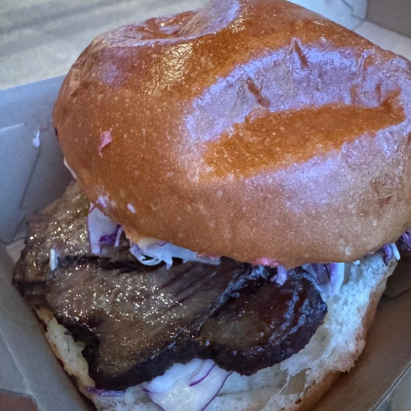 ビーフブリスケットバーガー(オーストラリアパビリオン)