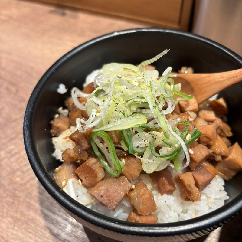 鍾馗丼ハーフ(麺と神の子)