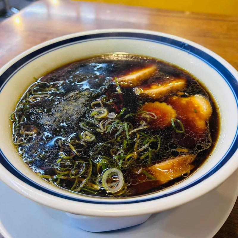 ブラックラーメン チャーシュー(えのきや 山梨店)