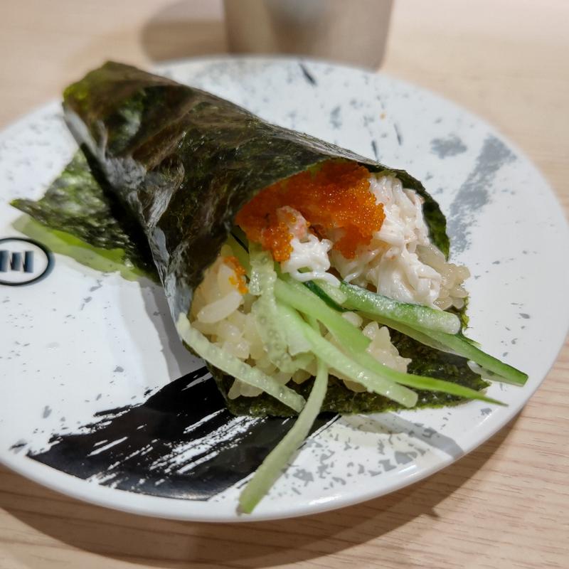 カニ風サラダ手巻(回転寿司みさき イオンフードスタイル港南台店)
