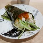 カニ風サラダ手巻(回転寿司みさき イオンフードスタイル港南台店)