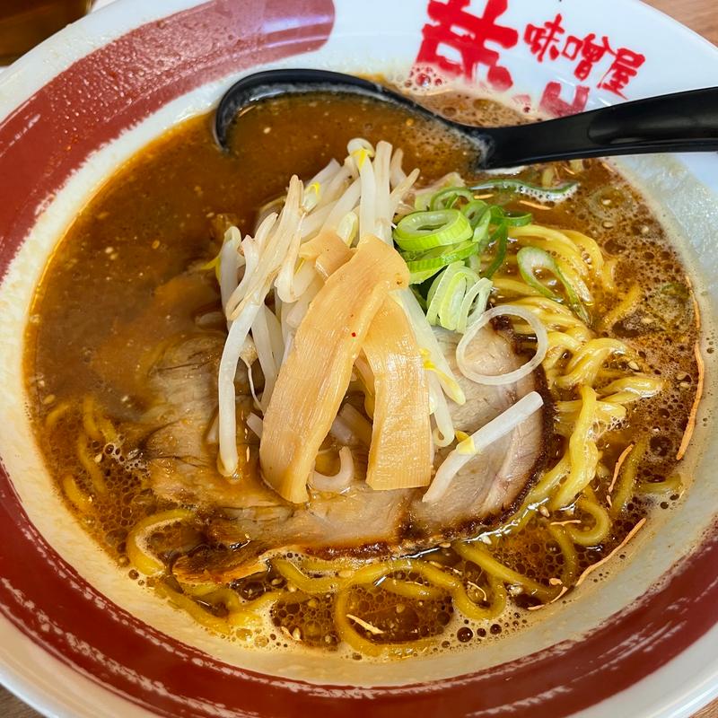 赤味噌ラーメン(味噌屋 蔵造)