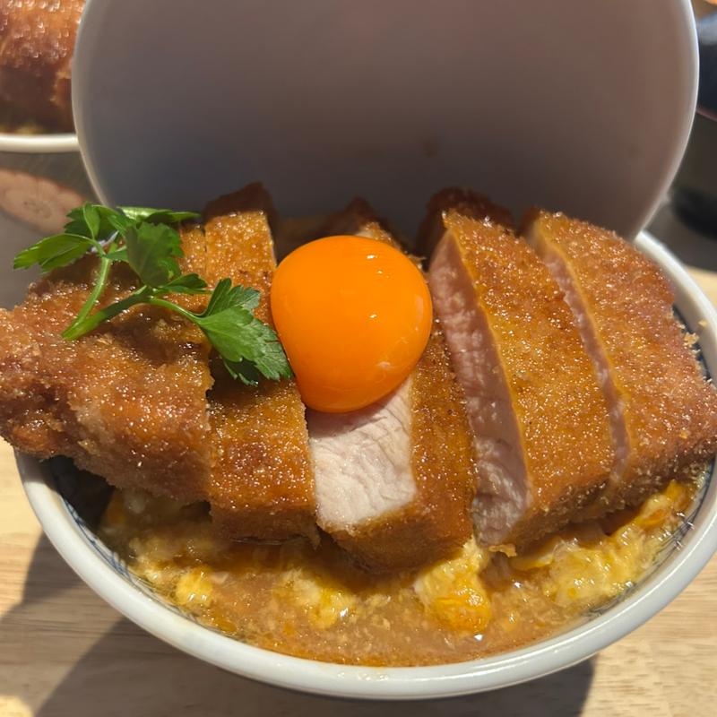 とじないカツ丼  並(だし処 七福)