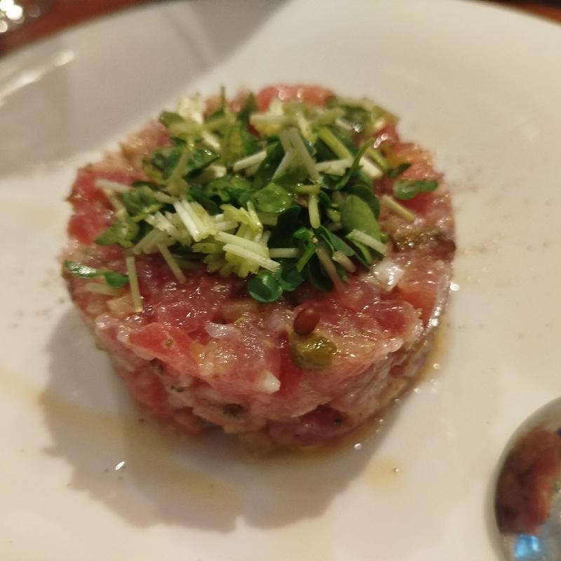 マグロのタルタル(タブリエ)