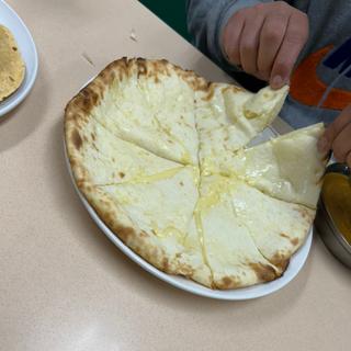 チーズナン