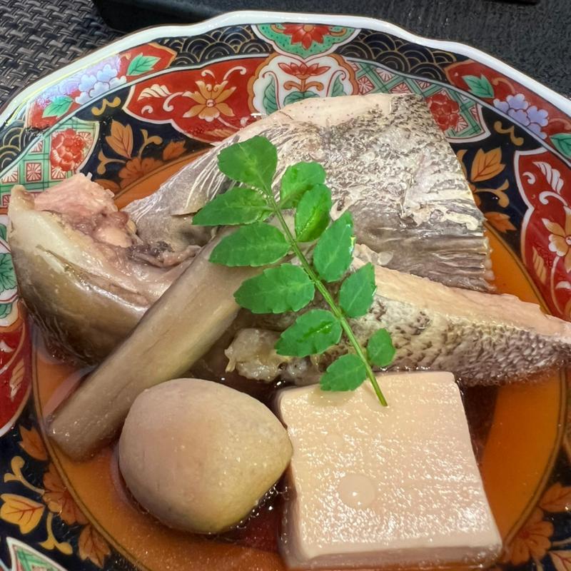 ブリカマの煮物(鮓 くおん)