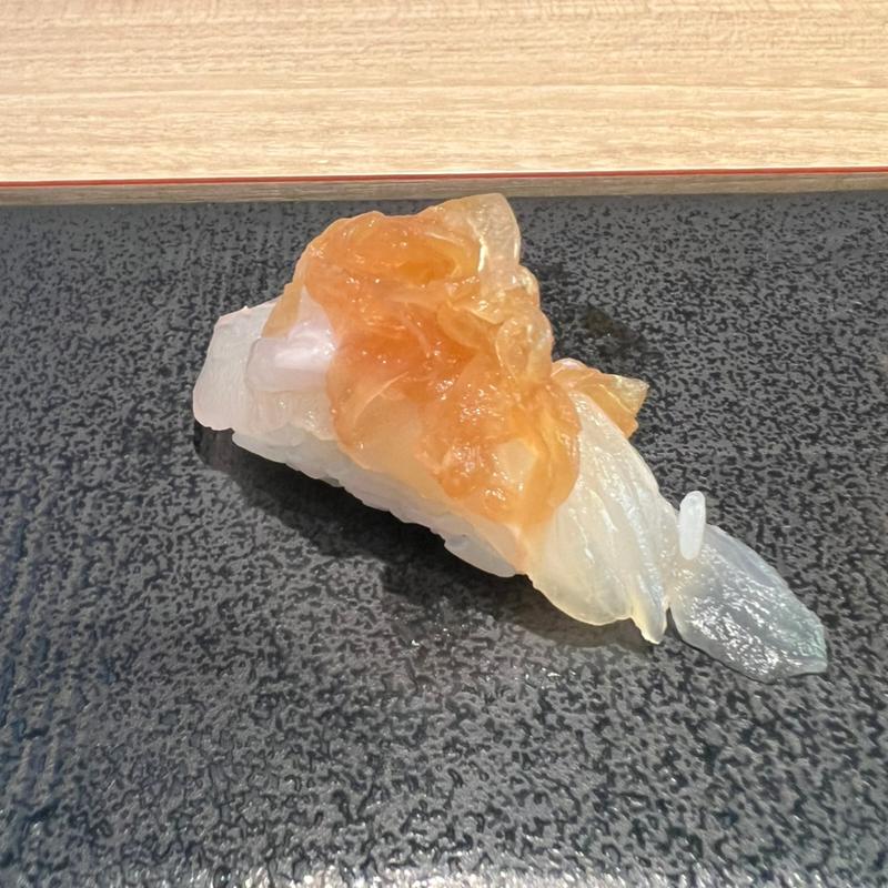 ヒラメの握り(鮓 くおん)