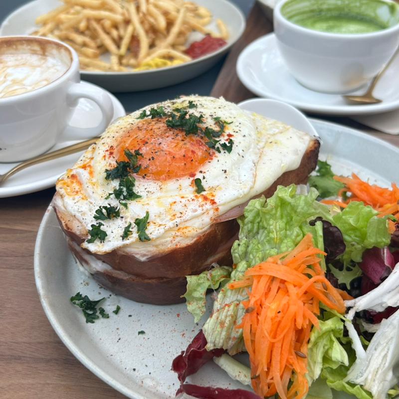 クロックマダム(BRIOCHE Go.（ブリオッシュゴー）)