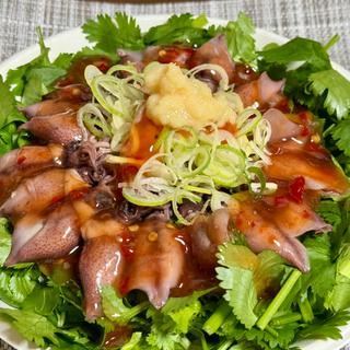 ホタルイカのスイートチリパクチーサラダ