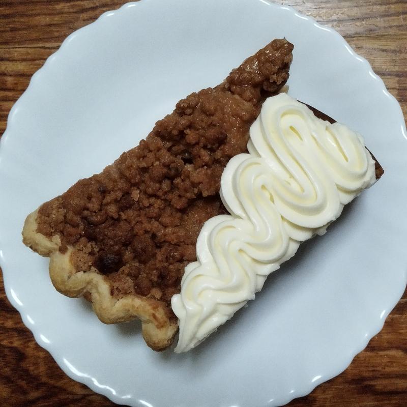 アップルパイ クラムトッピング、キャロットケーキ(HUDSON MARKET BAKERS)