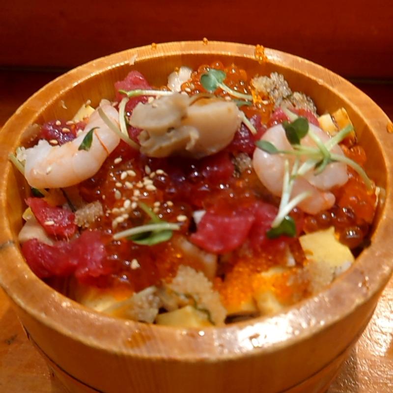 特製ばらちらし（お椀またはうどん付）(築地玉寿司 築地本店)