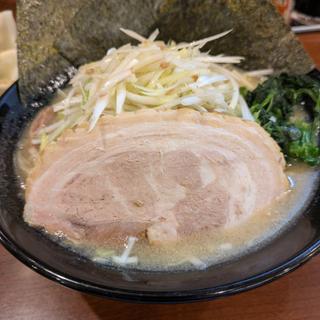 ネギラーメン(横濱家系ラーメン あかね家)