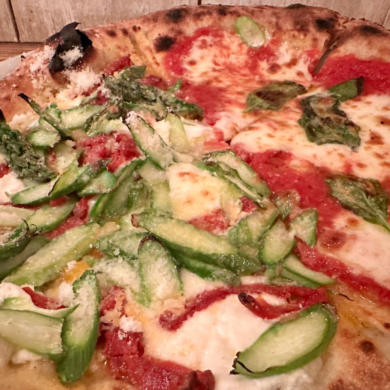 グリーンアスパラと辛口サラミ(トゥットベーネ)