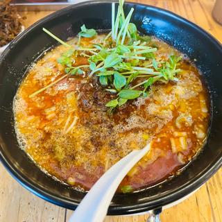 濃厚豚骨担々麺(福間ラーメン　ろくでなし )