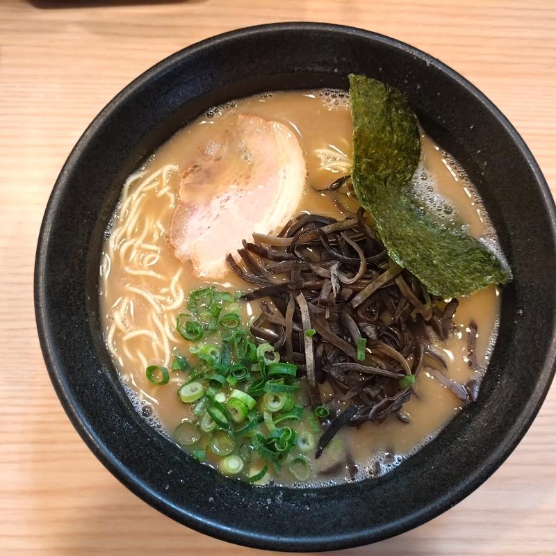 ラーメン　キクラゲ(九州とんこつらーめん ひらさわ)