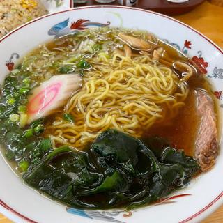 半チャーハンらーめん