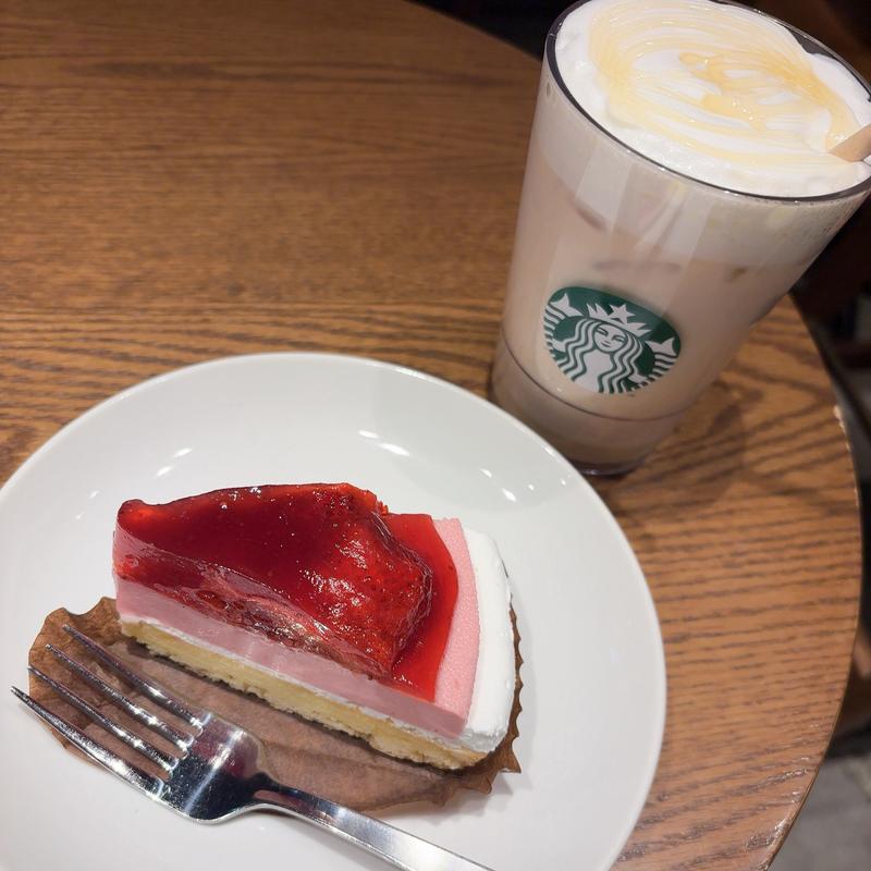 ストロベリータルト&ほうじ茶ティーラテ(スターバックスコーヒー 天王寺ミオ 本館8階店)