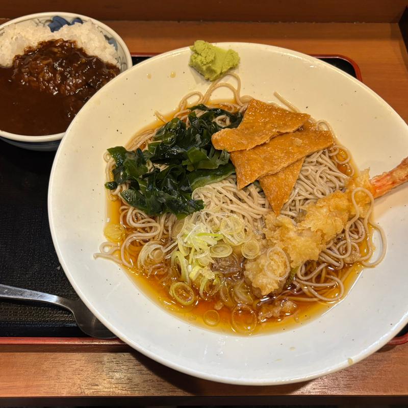 サービス定食（海老天きつねそば+ミニカレー丼）(そば うどん 元長)