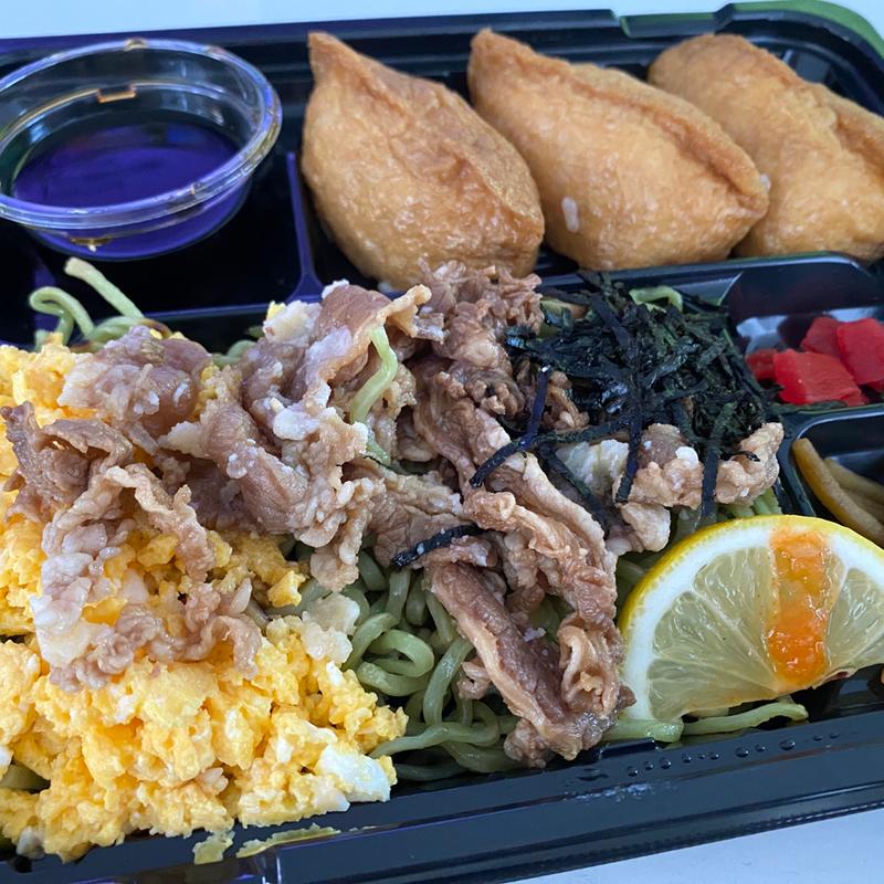 茶そばいなり弁当(大吉本店)