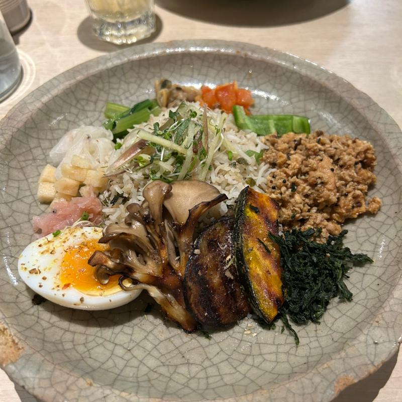 カレーリーフ香る魚介出汁カレー(SPICE GATE)