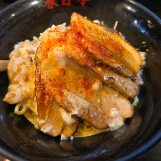 炙りバラ肉鳥豚油そば　並盛