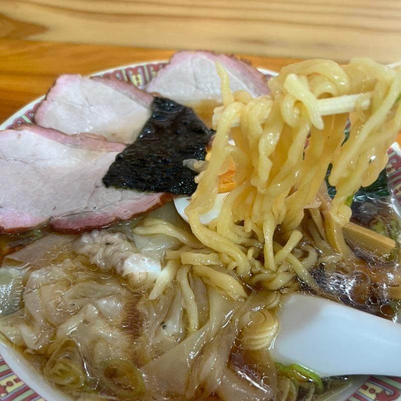 手打ワンタン麺(手打中華 すずき)