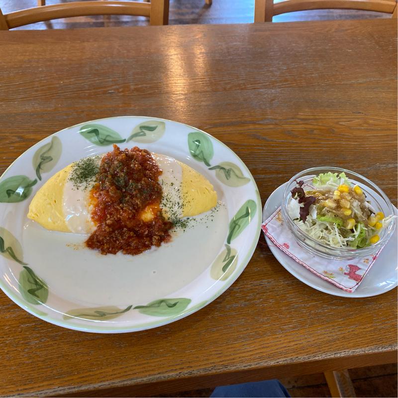 ラザニア風オムライス M(サラダorスープ、ドリンク付)(みるくカフェ )