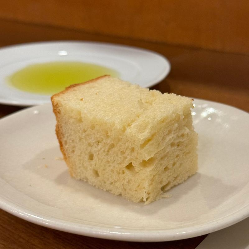 パン(オステリア オルカドーロ)