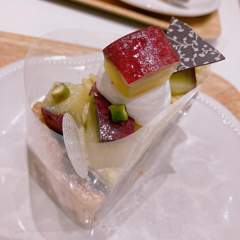 ひなたスイートの焼きいもモンブランタルト(ラ・メゾン アンソレイユターブル アトレマルヒロ店)