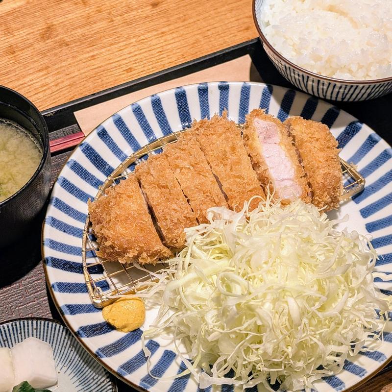 ロースかつ定食(とんかつ 田 豊洲店 （トンカツ デン）)