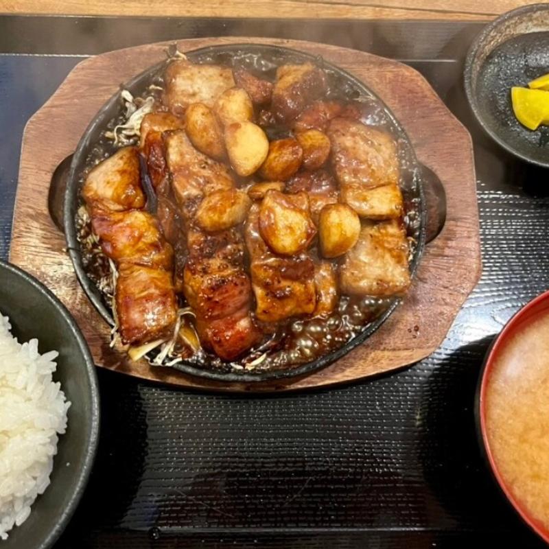 スタミナとんテキ定食(豚屋食堂)