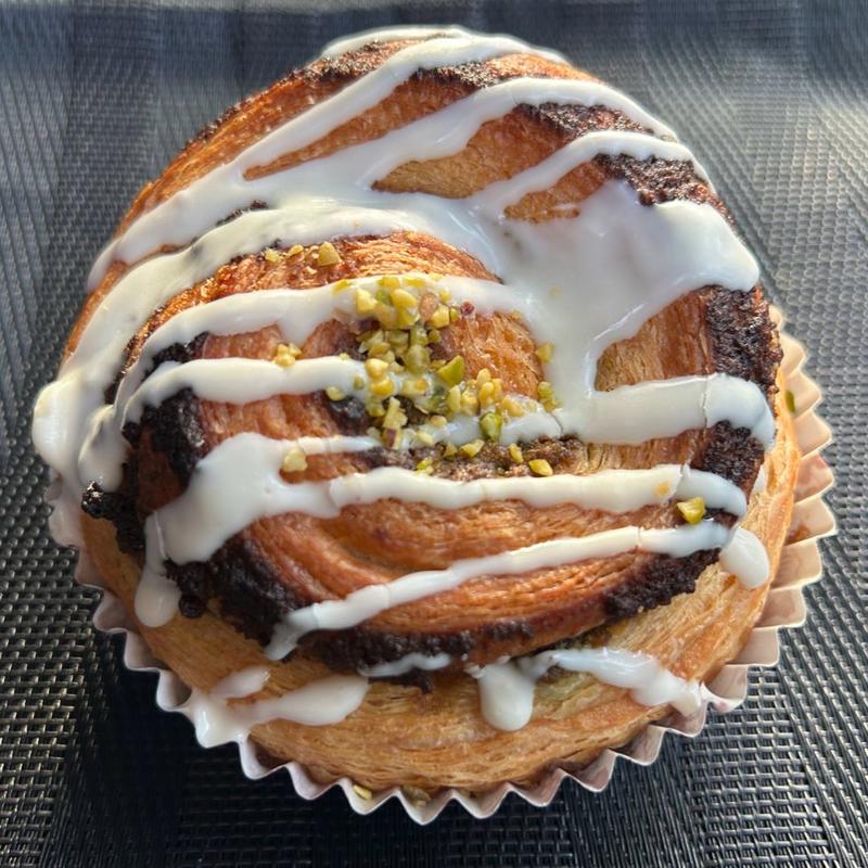 抹茶あずきロール(志津屋 フレスト松井山手店)