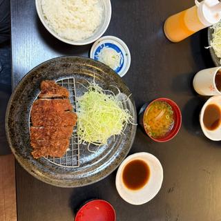 黒豚ロースとんかつ定食