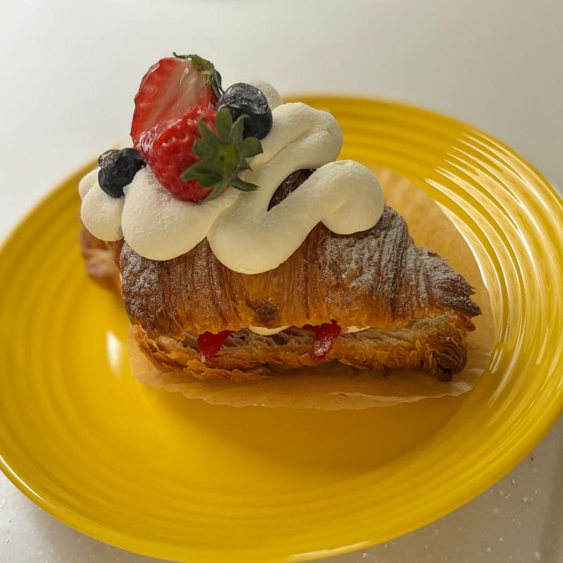 いちごのクロワッサン(エプルヴェイシカワ （Eprouver Ishikawa）)