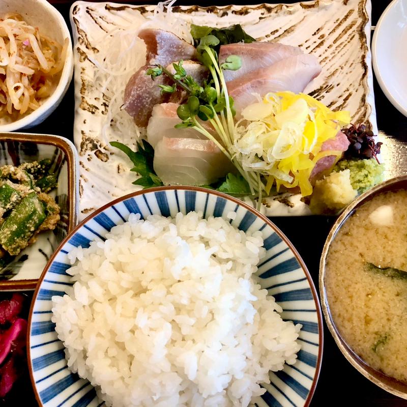 ランチ・刺身定食(HATONOMORI （鳩ノ森/ハトノモリ）)