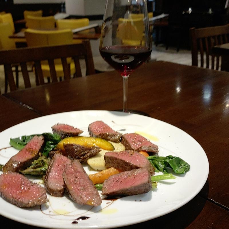 鹿肉のロースト(Trattoria piano トラットリア ピアノ)