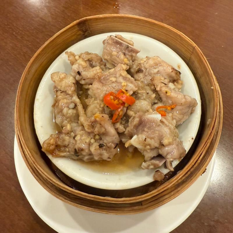 ポークスペアリブ 豆鼓ソース蒸し(香港飲茶点心厨房)