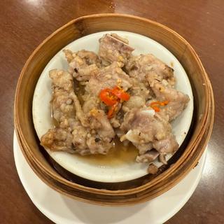 ポークスペアリブ 豆鼓ソース蒸し