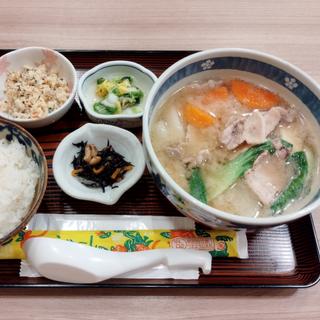 豚汁定食(沖縄料理 ふる里 （ふるさと）)