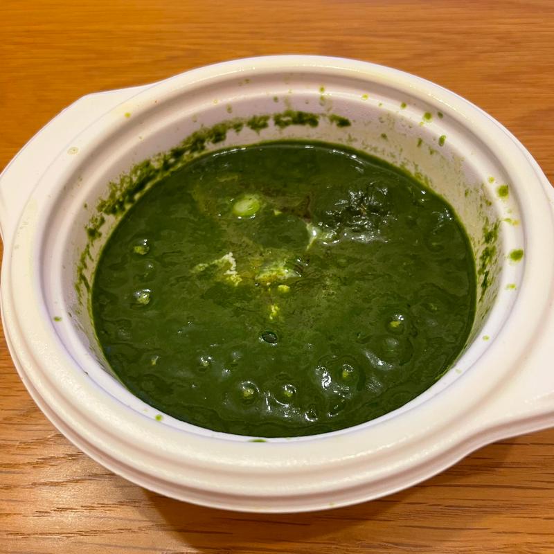 チキンほうれん草カレー(BAS Kitchen)